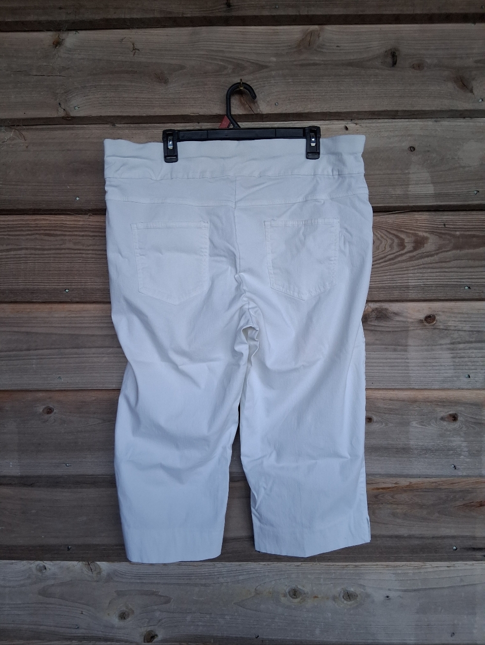 Ruby Rd Pull On Capri Pants - Picture 2 of 3